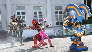 Gunjoji and Yabasword facing RyusoulRed and RyusoulPink.