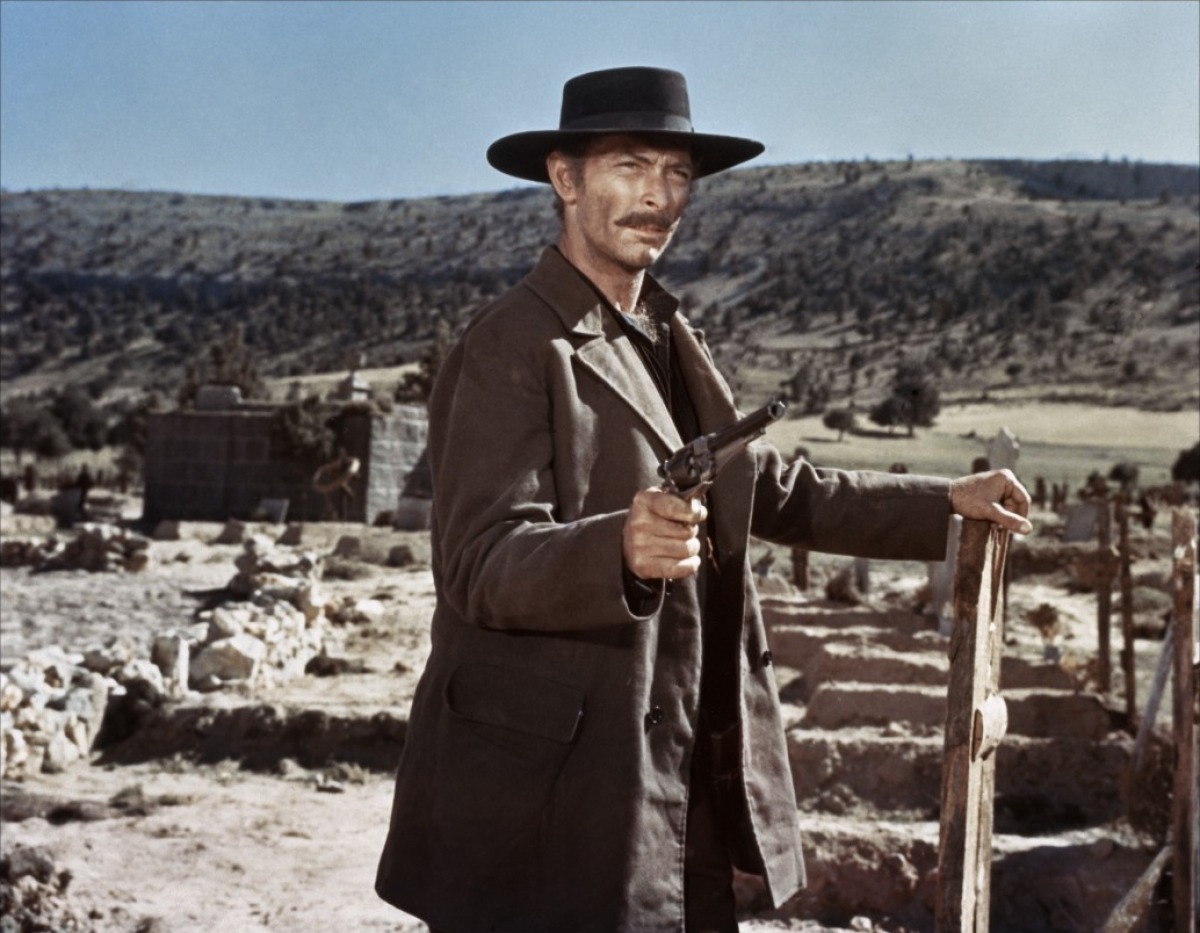 Total 65+ imagen angel eyes lee van cleef