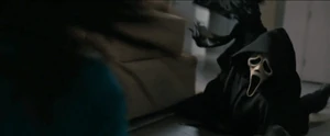 Quinn tries to stab Gale again.
