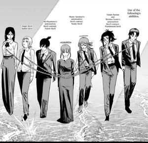 Makima attempting to activate the abilities of the Devil Hunter and some of the devil to defeat Gun Devil.