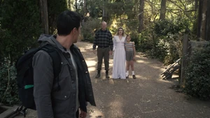 S9E9 The Richters.png (4.11 MB) The Richters bidding goodbye to Bobby II