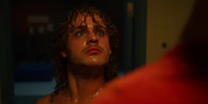 When he enters the sauna, Billy sees the figure is a mannequin.