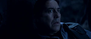 Reiss avoiding the monstrous Shadow Guardians protecting the Cradle of Life