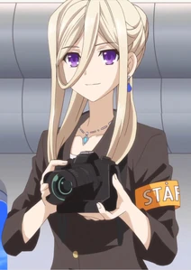 Ellen disguised as photographer.