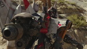 Blitzwing points Bumblebee with his subsonic gun.