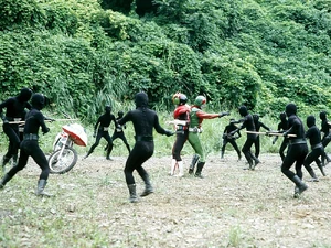 Ari Commandos surrounding Skyrider and Stronger.