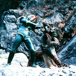 Lizard Man 5.jpg (390 KB) J fighting Lizard Man.