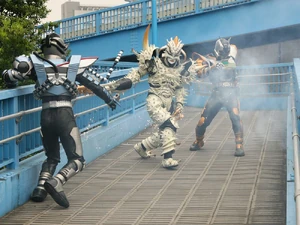 Uca Worm 2.jpg (155 KB)