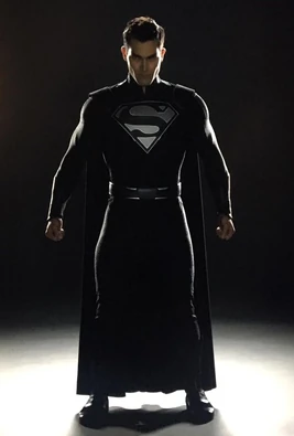 BlackSuitSuperman&Lois