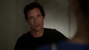 Thawne meeting Felicity Smoak.