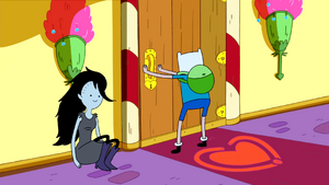 S2e20 Finn closing PB's door