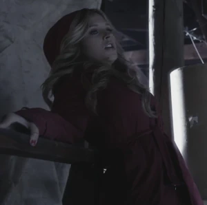 CeCeRedCoat2929921e-3040-41be-8cd8-110ae8fe0ebe.png (628 KB)