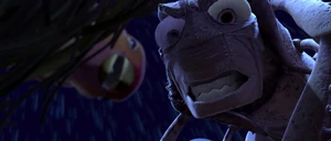 Bugs-life-disneyscreencaps.com-9962.jpg (212 KB) Hopper strangling Flik, promising that he won't interfere with his plans ever again until the real bird pops out from her nest