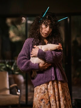 MV5BZjE2ZTAwZmQtNTZiNS00YmM3LTgyMGUtZWM2ZWU1ZTFiZGI1XkEyXkFqcGc@. V1 