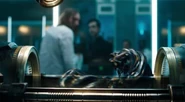 Venom-movie-how-do-you-pronounce-symbiote-1104549-1280x0.jpeg (101 KB) A Symbiote in Carlton Drake's custody.