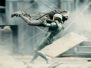 Bat Man fighting ZO.