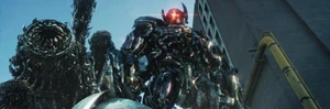 DOTM - ShockwaveDriller.jpg (146 KB) Shockwave with his pet Driller.