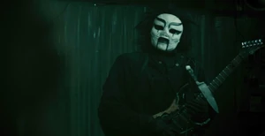 Metalkiller02.jpg (40 KB) Camilla interrupts The Metal Killer.