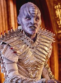 L'Rell's Klingon Boobs From Star Trek: Discovery Season 1 Are Up For  Auction : r/startrek