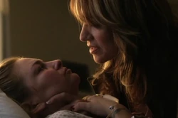 Gemma threatening Wendy.