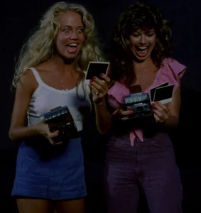 WandaTheToxicAvenger10.jpg (271 KB) The girls enjoying the sight of the photos