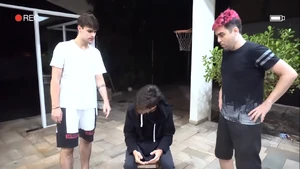 The Pichador explaining who sent him there.