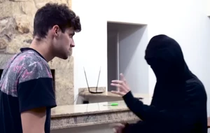 The Invader face to face with Rezende