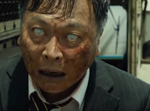 Yong-suk transformado en zombi