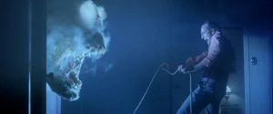 La Bestia se le aparece a Steven.