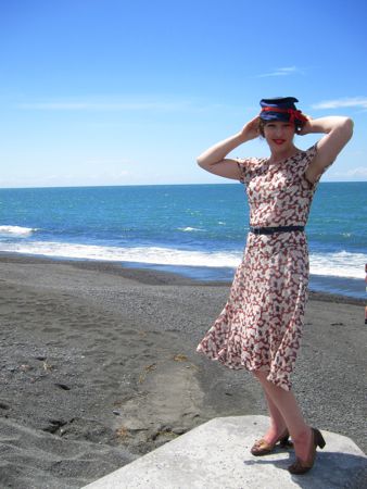 Excella E3137 without hip flounces by The Dreamstress