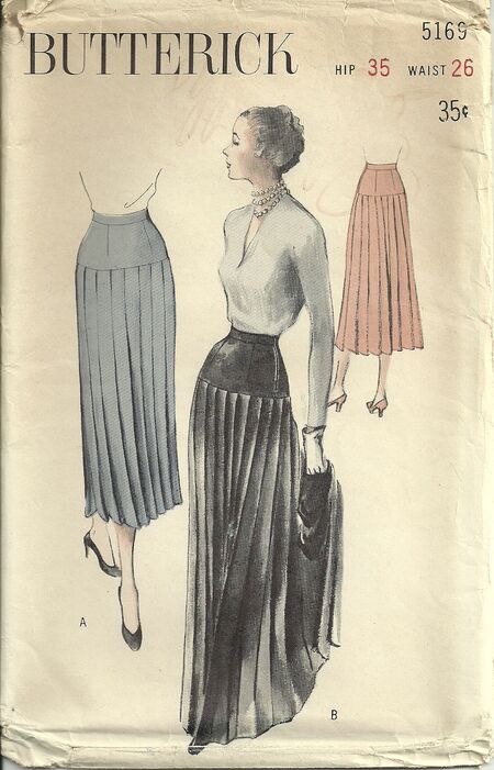 Knife pleated skirt in two lengths