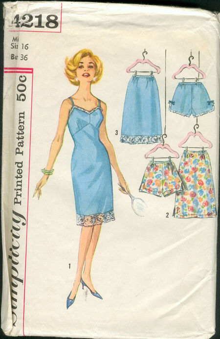 Simplicity 4218