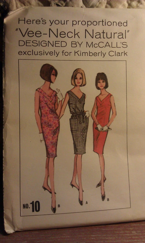 McCalls Vee-Neck Natural No10 UNCUT