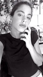 Tumblr npfdijKgp31uxwp9uo2 1280.jpg (131 KB)