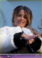 Martina-stoessel-violetta-cast-teatro-real-spain-25.jpg (266 KB)