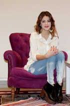 M1 768 martina stoessel 09.jpg (127 KB)