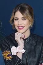 Bwsn7bNCAAIBUyQ.jpg (50 KB)