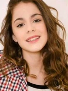 Selena-gomez-o-martina-stoessel-245211.jpg (14 KB)