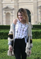 Tini-in-Paris.jpg (232 KB)