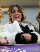 Martina-stoessel-violetta-cast-teatro-real-spain-16.jpg (318 KB)