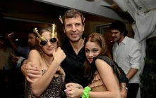 4k48ijg5nNU.jpg (51 KB)