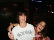 Young Tini and someone.jpg (29 KB)