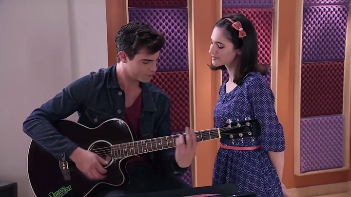 Season 3, Violetta Wiki