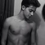 Ruggero shirtless 