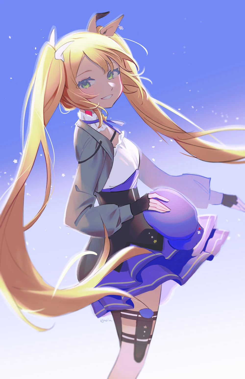 By klaeia
