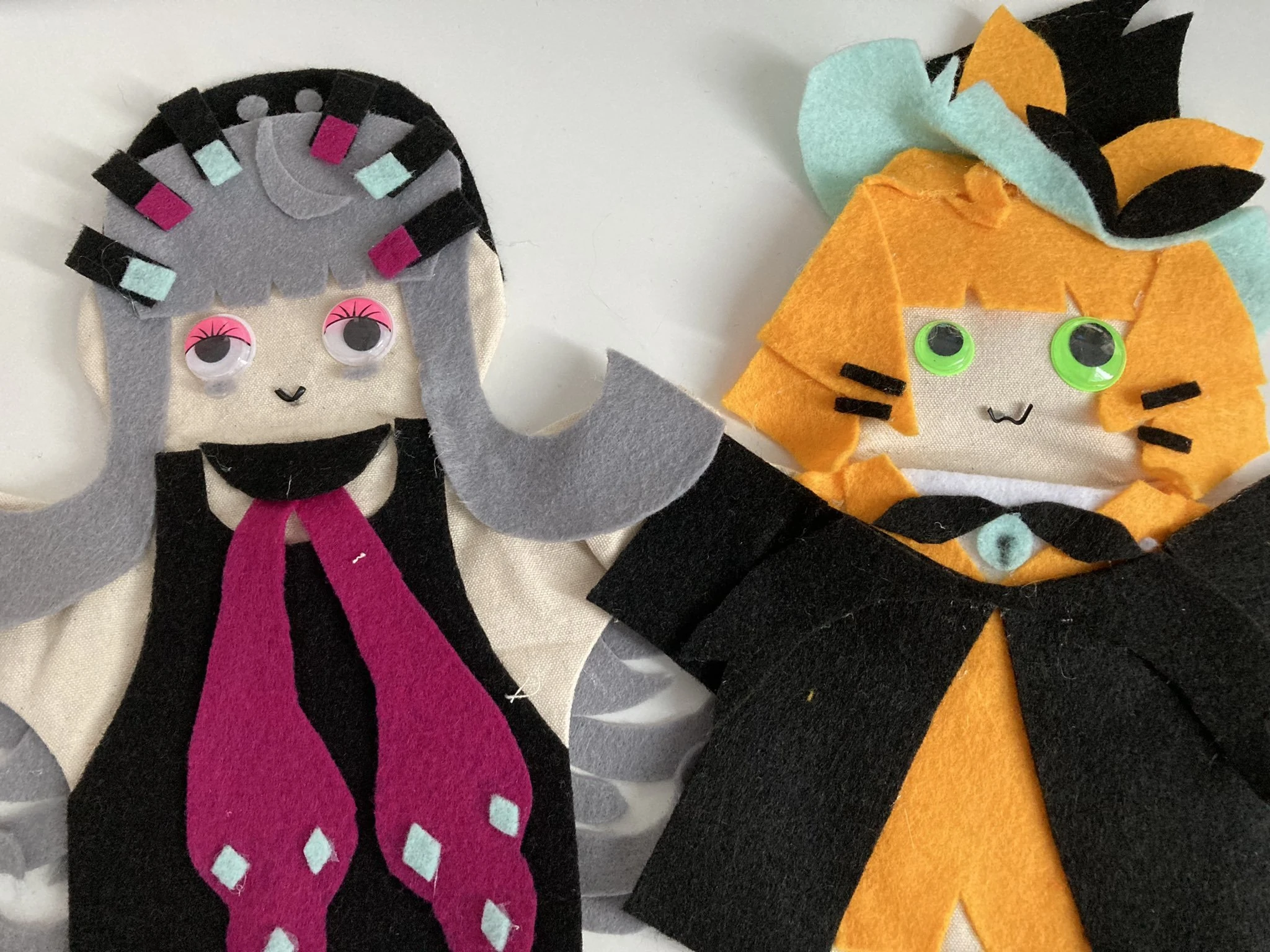 Reimu Endou and Millie Parfait puppets by Enna