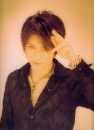 Gackt-gackt-29385587-437-600