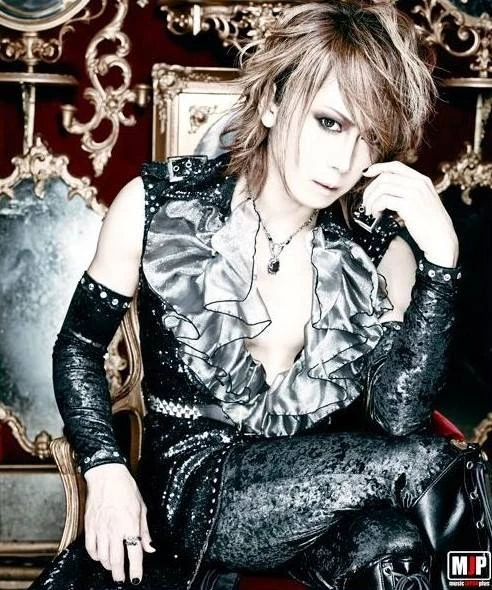Yuki Versailles Wiki Visual Kei Fandom