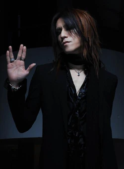 SUGIZO | Visual Kei Encyclopaedia | Fandom