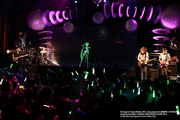 Miku and Anamanaguchi performing "Miku".